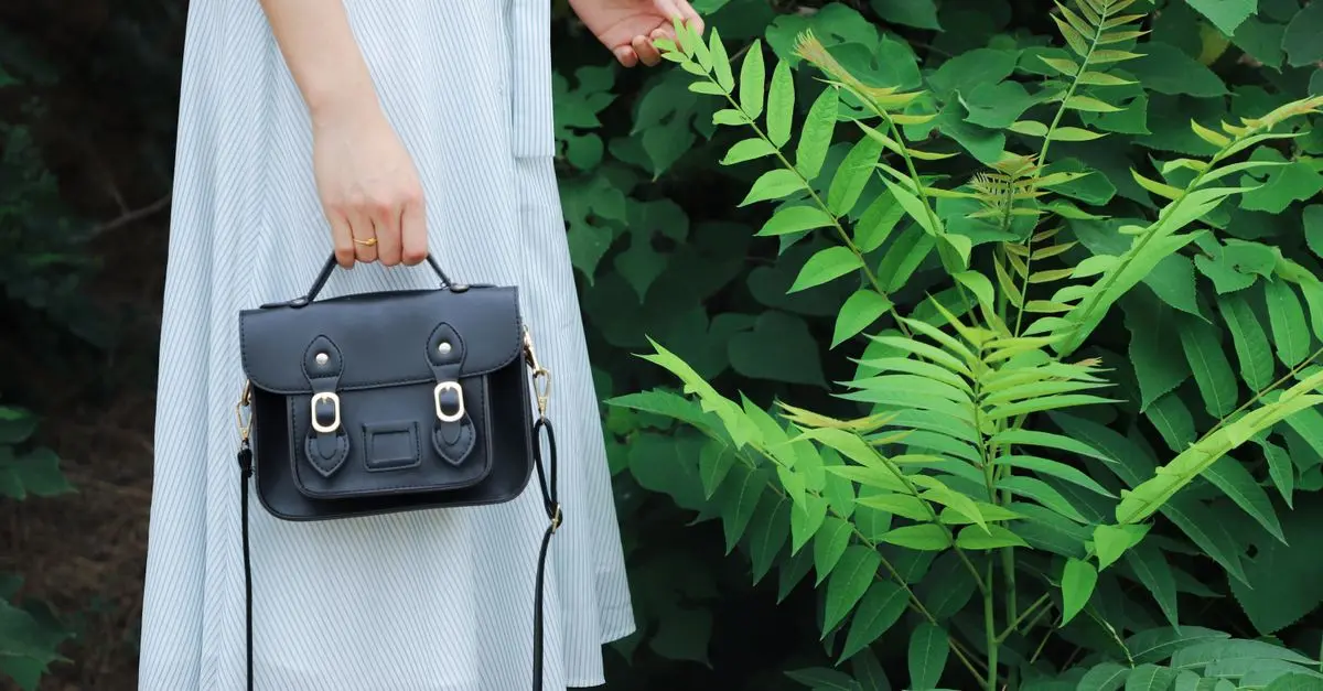 10 accessoires indispensables pour toutes les femmes