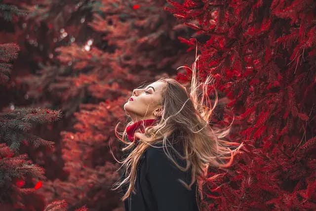 Comment créer un look d'été parfait en mélangeant les styles