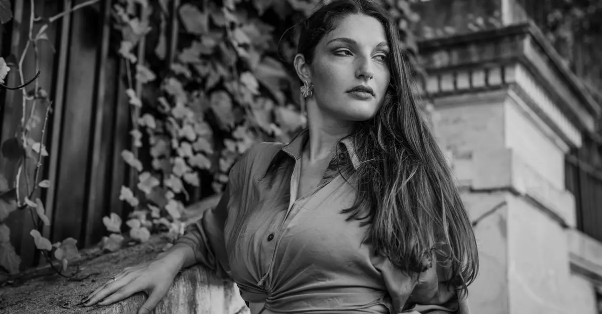 Comment adopter le style monochrome pour un look élégant