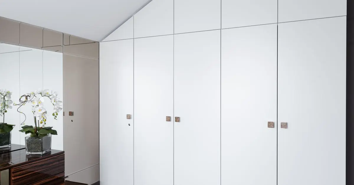 Comment créer une garde-robe intemporelle et moderne